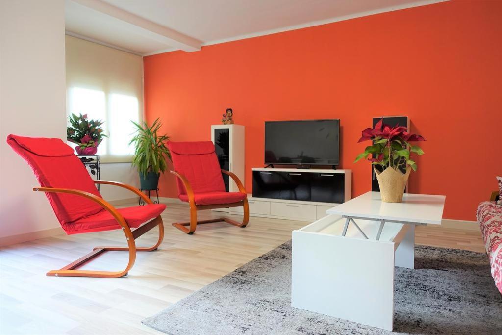 Apartamento Confort I La Seu d'Urgell Exterior photo
